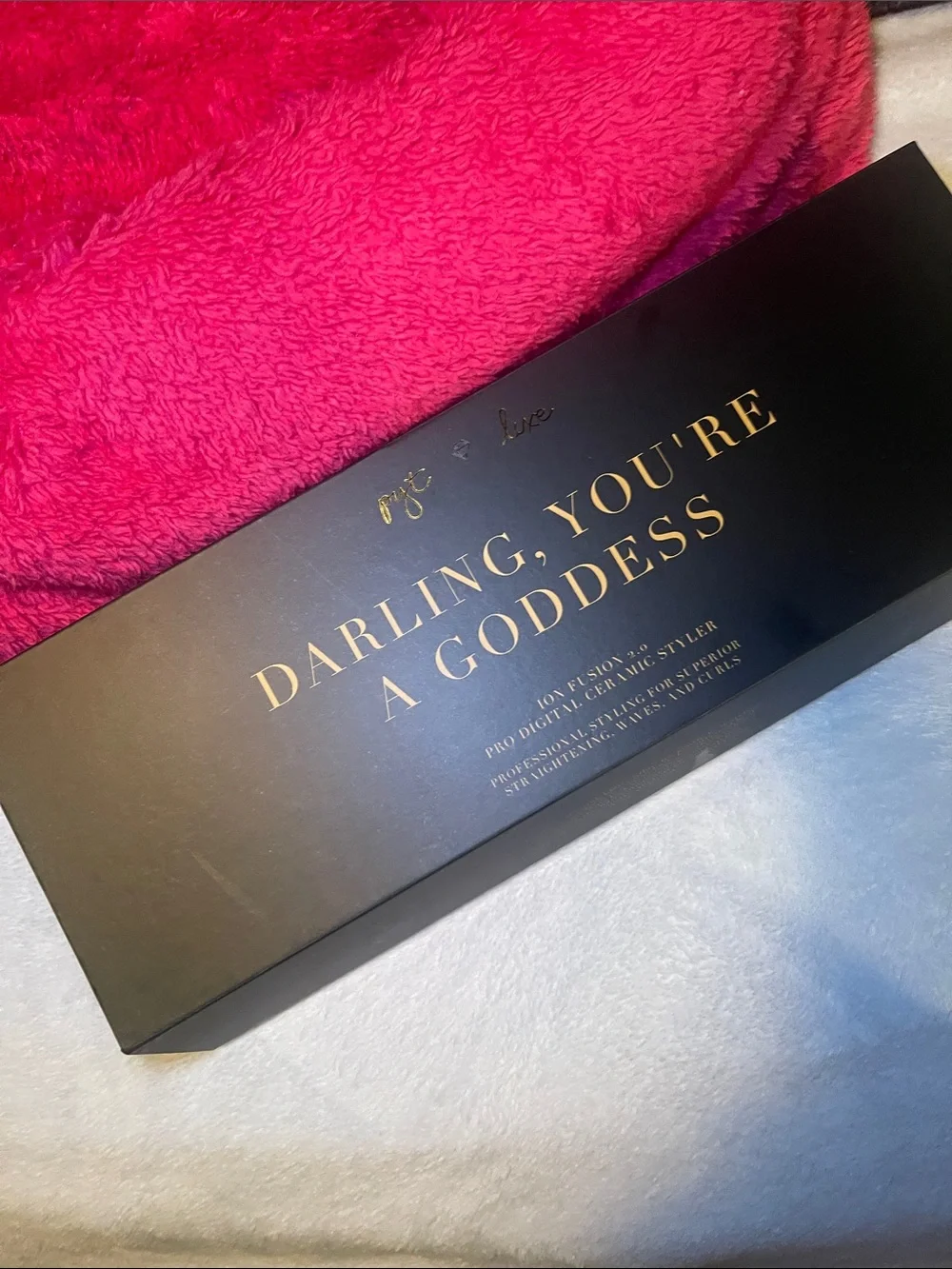 Luxe Black Hair Straightener - Professional Styling Tool